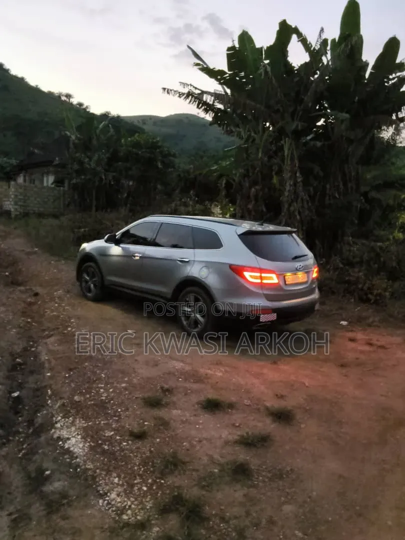 Hyundai Santa Fe 2015 Silver