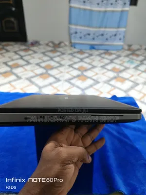 Laptop Dell Precision 7520 16GB Intel Xeon SSD 512GB