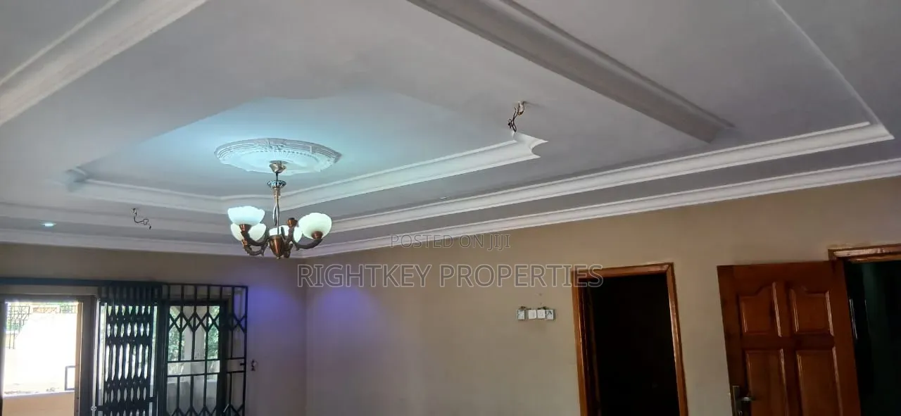 6bdrm House in Rightkey, Kumasi Metropolitan for rent