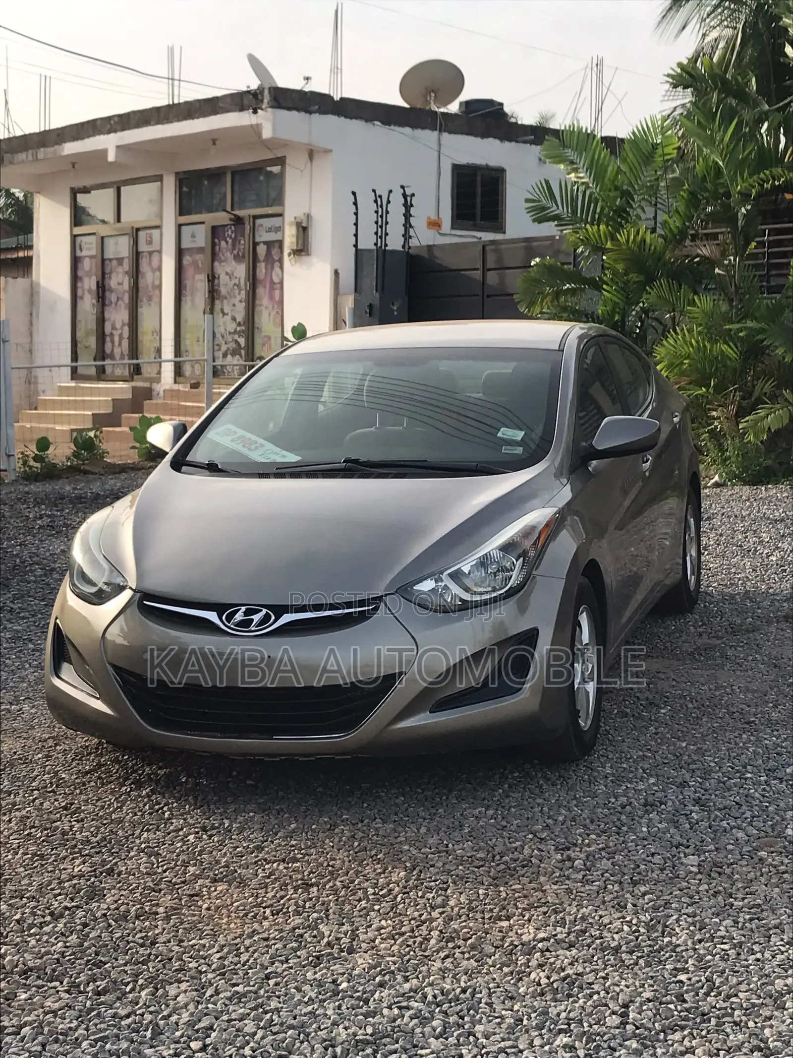 Hyundai Elantra 2015 Gold