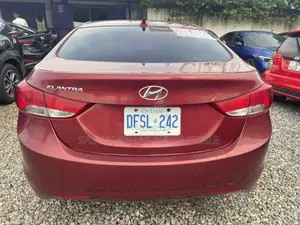 Hyundai Elantra 2012 Burgundy