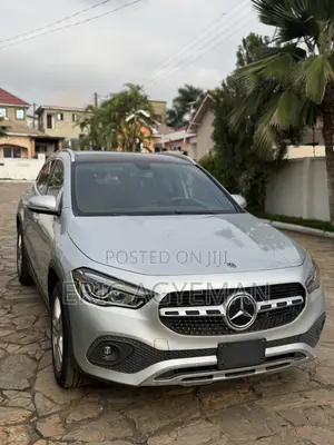 Mercedes-Benz CLA-Class 2021 Silver
