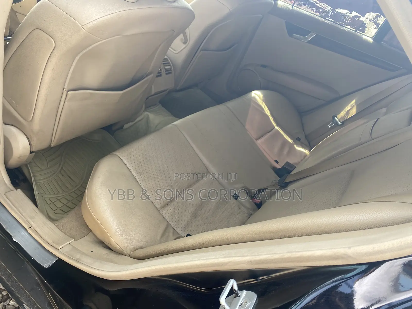 Mercedes-Benz C300 2008 Black