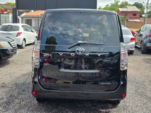 Toyota Voxy 2010 Black