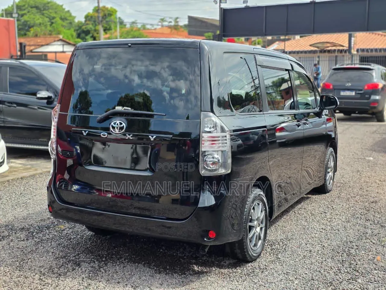 Toyota Voxy 2010 Black