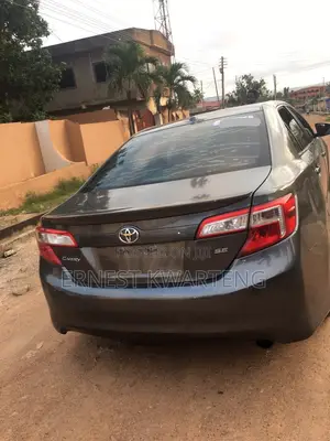 Toyota Camry 2014 Gray