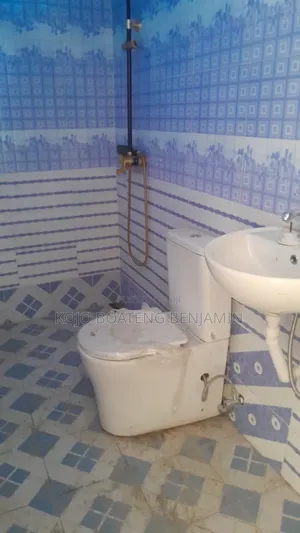 Shop for Rent in Adenta Oyarifa Road