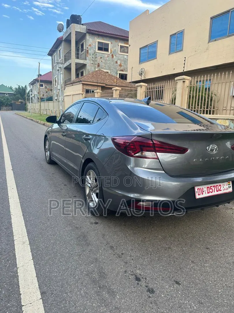 Hyundai Elantra 2020 Gray