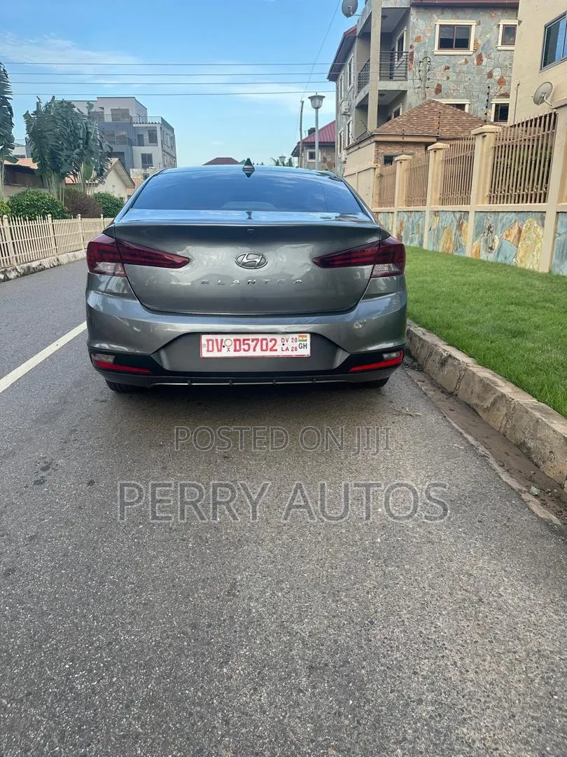 Hyundai Elantra 2020 Gray