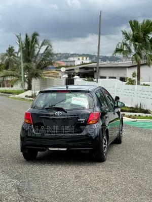 Toyota Yaris LE Hatchback 5dr 2015 Black