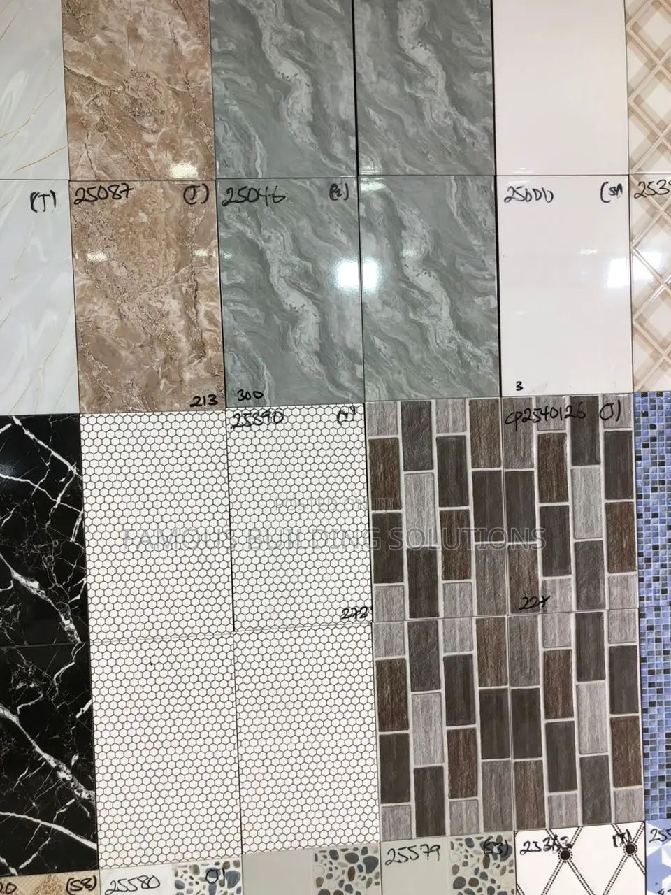25/40 Ghana Tiles