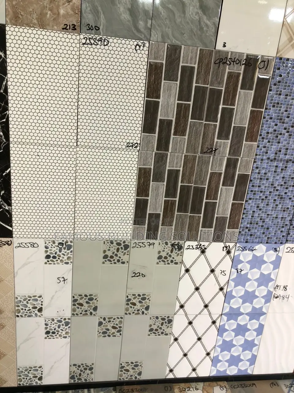 25/40 Ghana Tiles