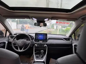 Toyota RAV4 Limited 2022 Black