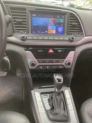 Hyundai Avante 2016 Blue