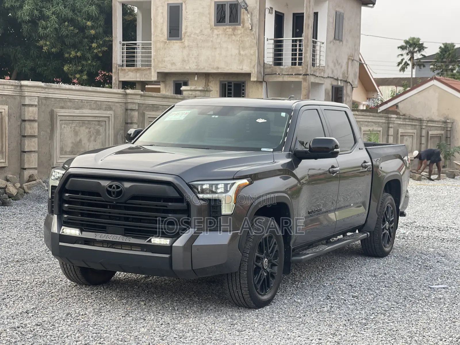 Toyota Tundra Hybrid 2024 Gray