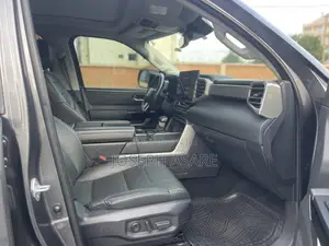 Toyota Tundra Hybrid 2024 Gray