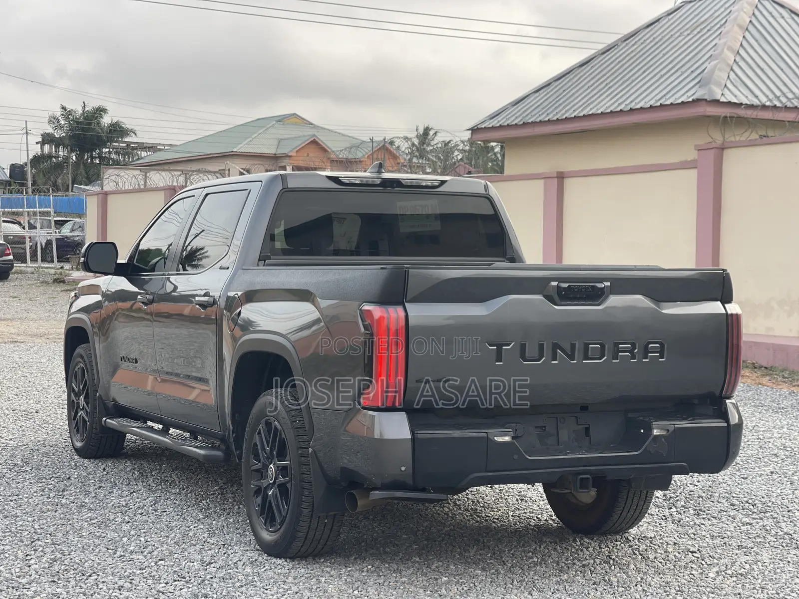 Toyota Tundra Hybrid 2024 Gray