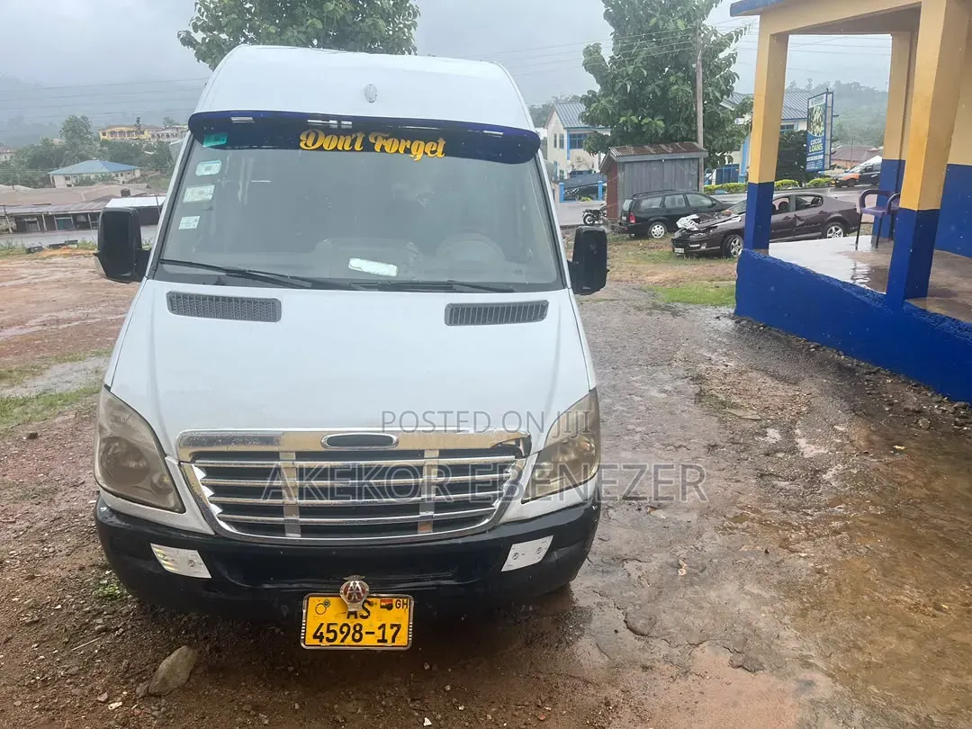 Mercedes-Benz Sprinter 2013 White