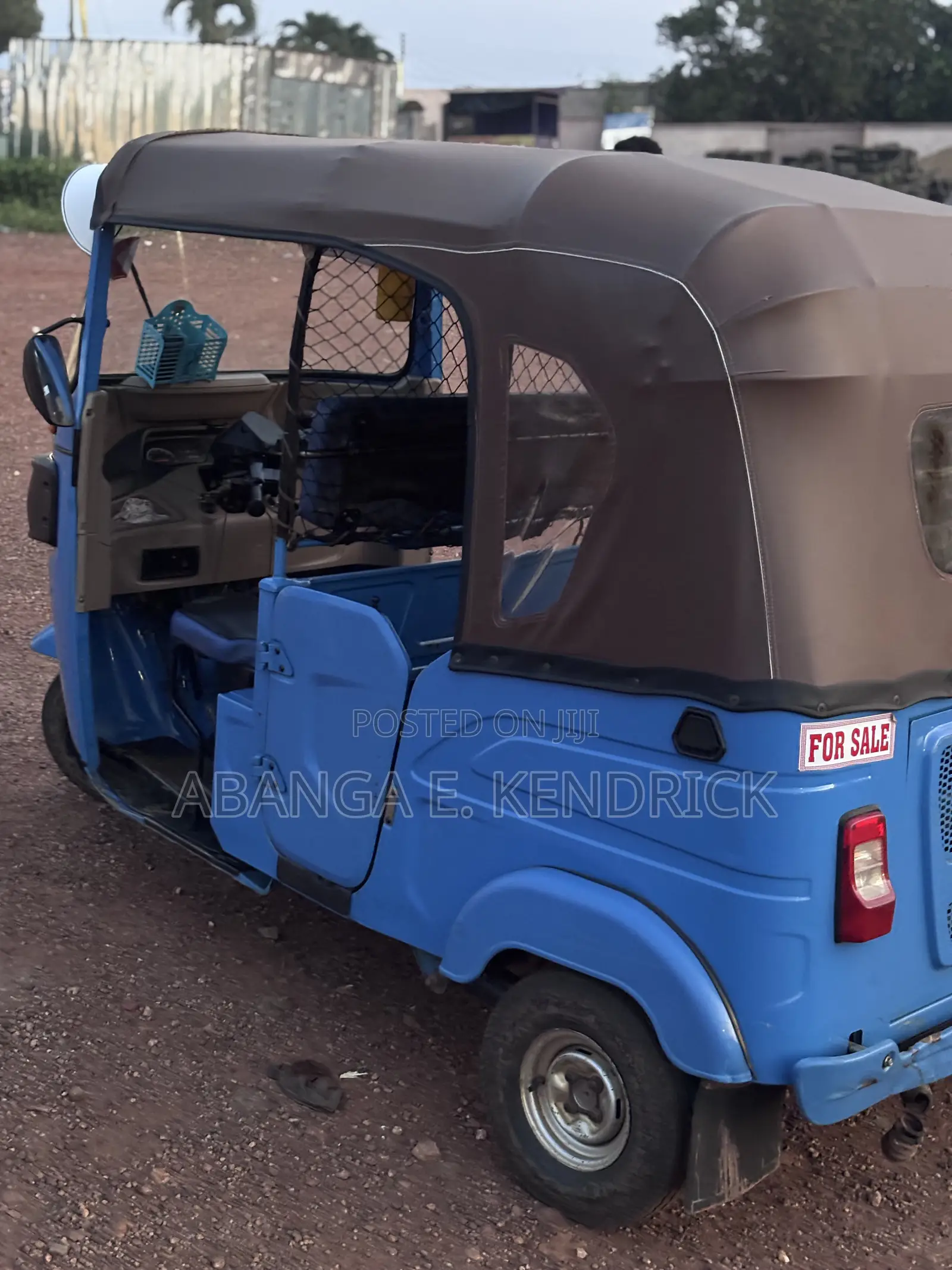 Bajaj RE 2025 Blue