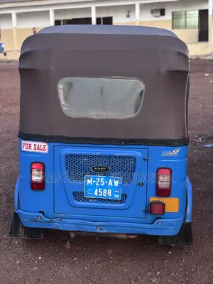 Bajaj RE 2025 Blue