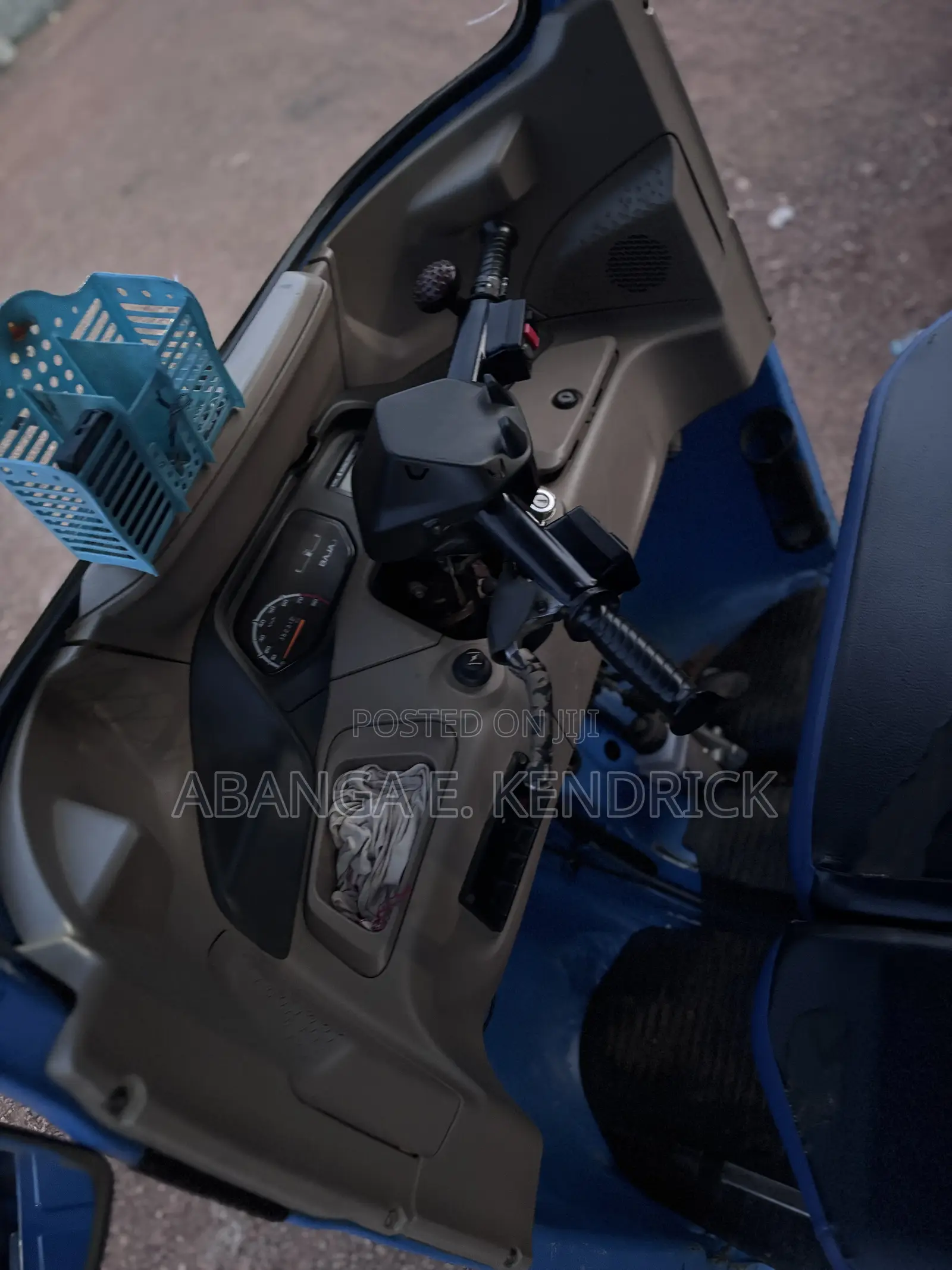 Bajaj RE 2025 Blue