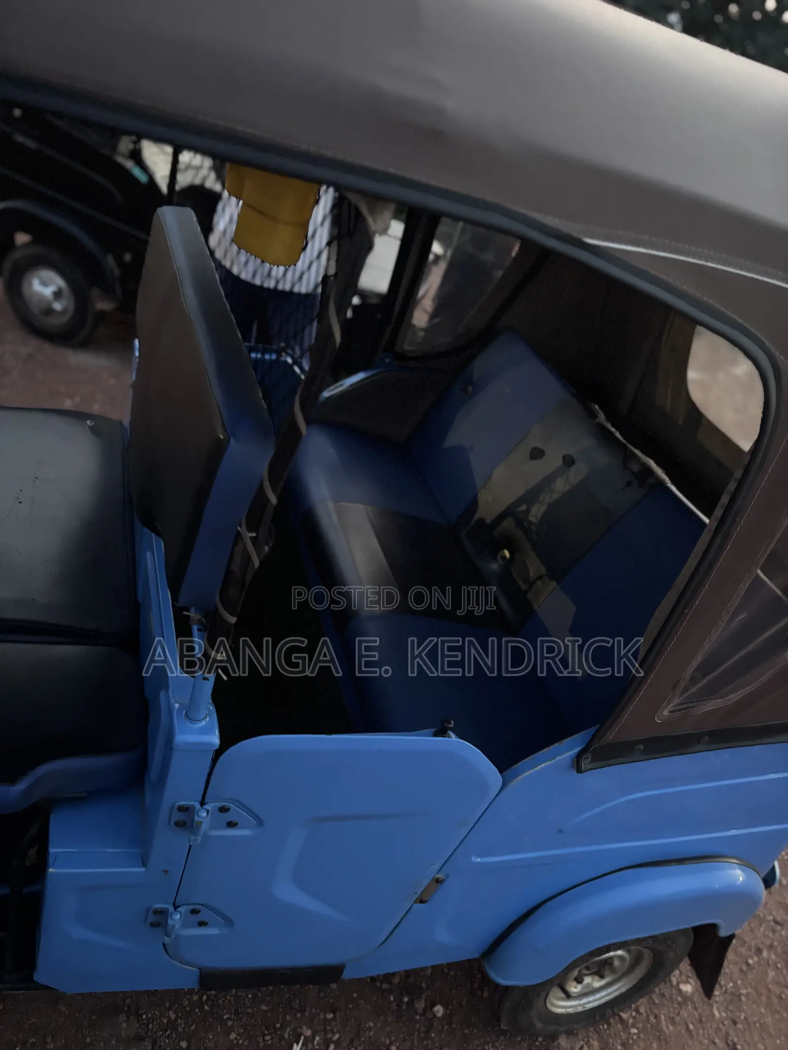 Bajaj RE 2025 Blue