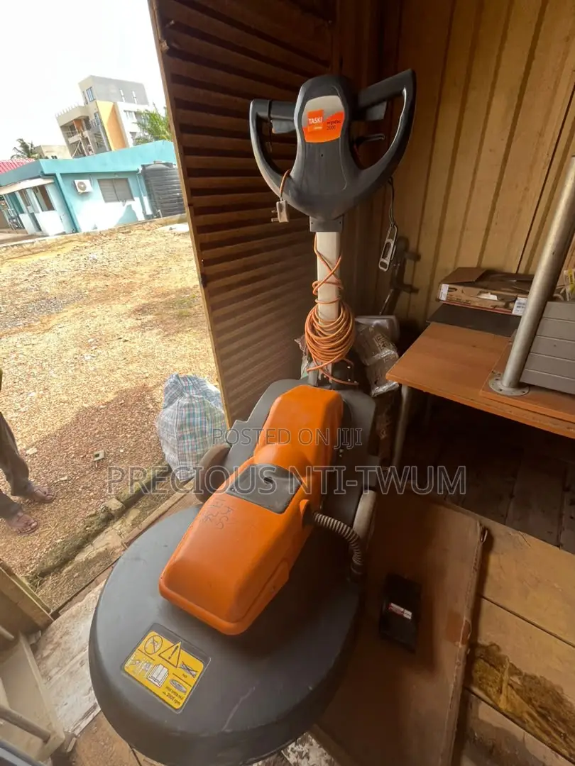 Ergopad 1700 Floor Scrubber