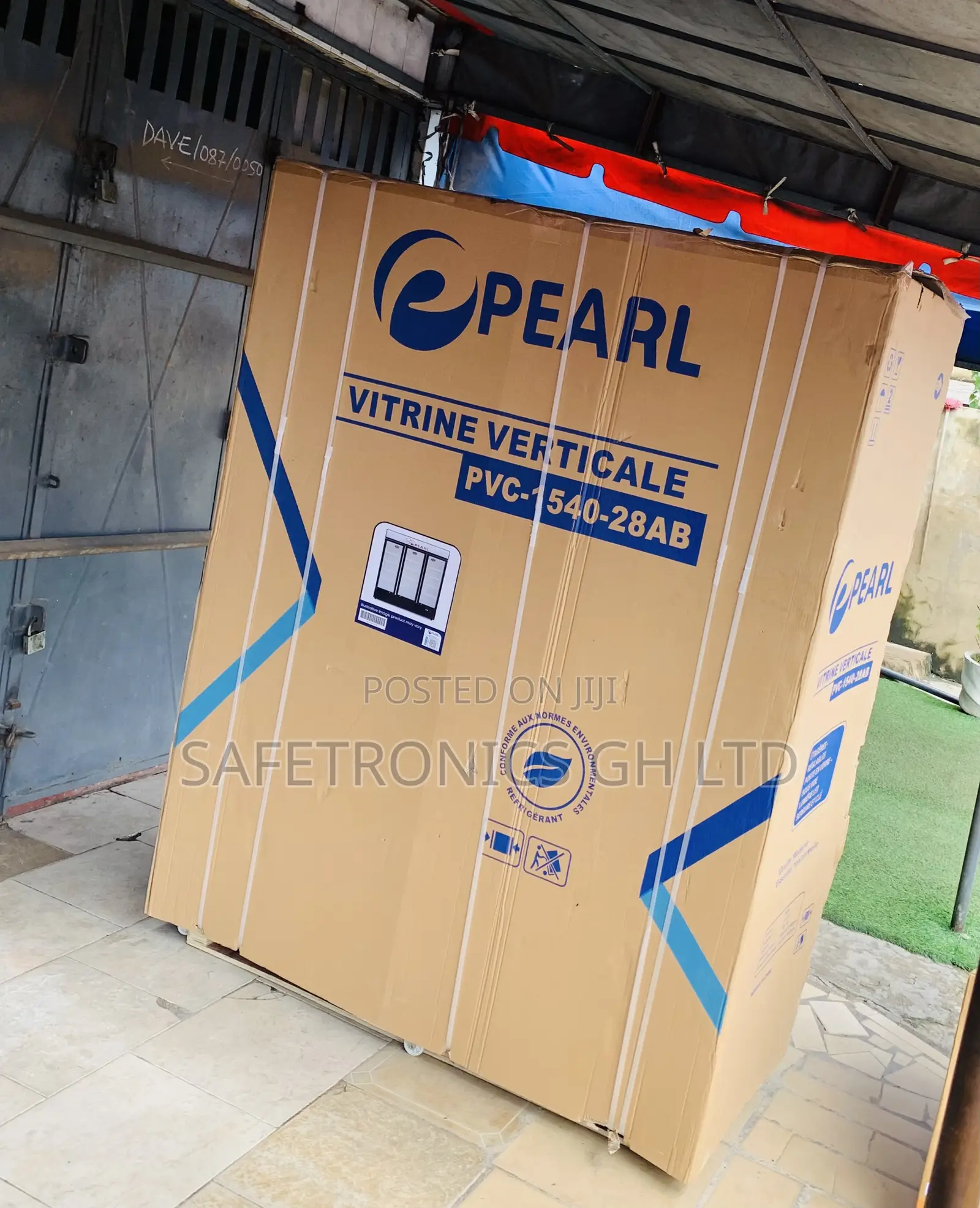 Fresh Sealed Pearl 950 Liters 3 Doors Display Fridge Cooler PVC-150