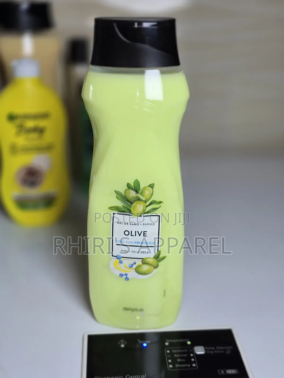 Deliplus Shower Gel.