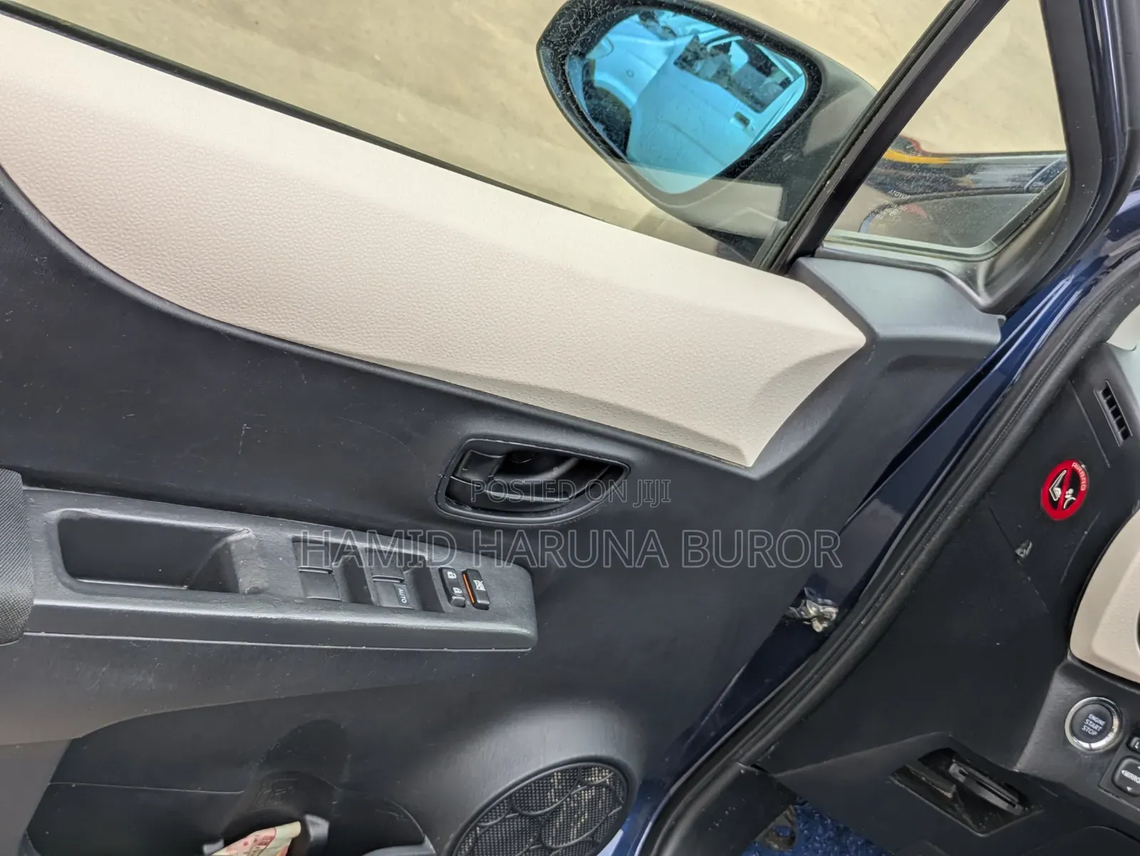 Toyota Vitz 1.3 FWD 5dr 2013 Blue