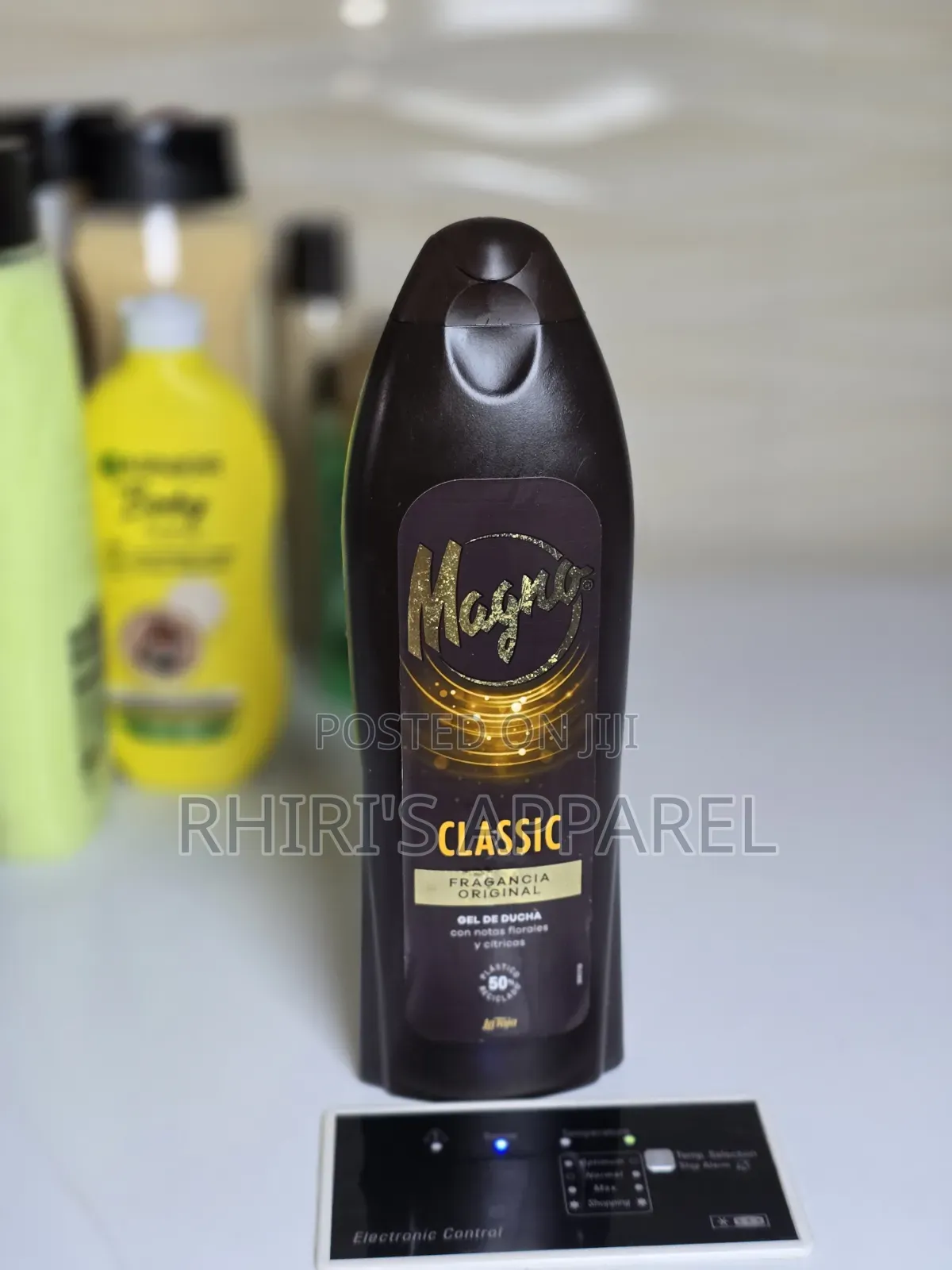 Deliplus Shower Gel.