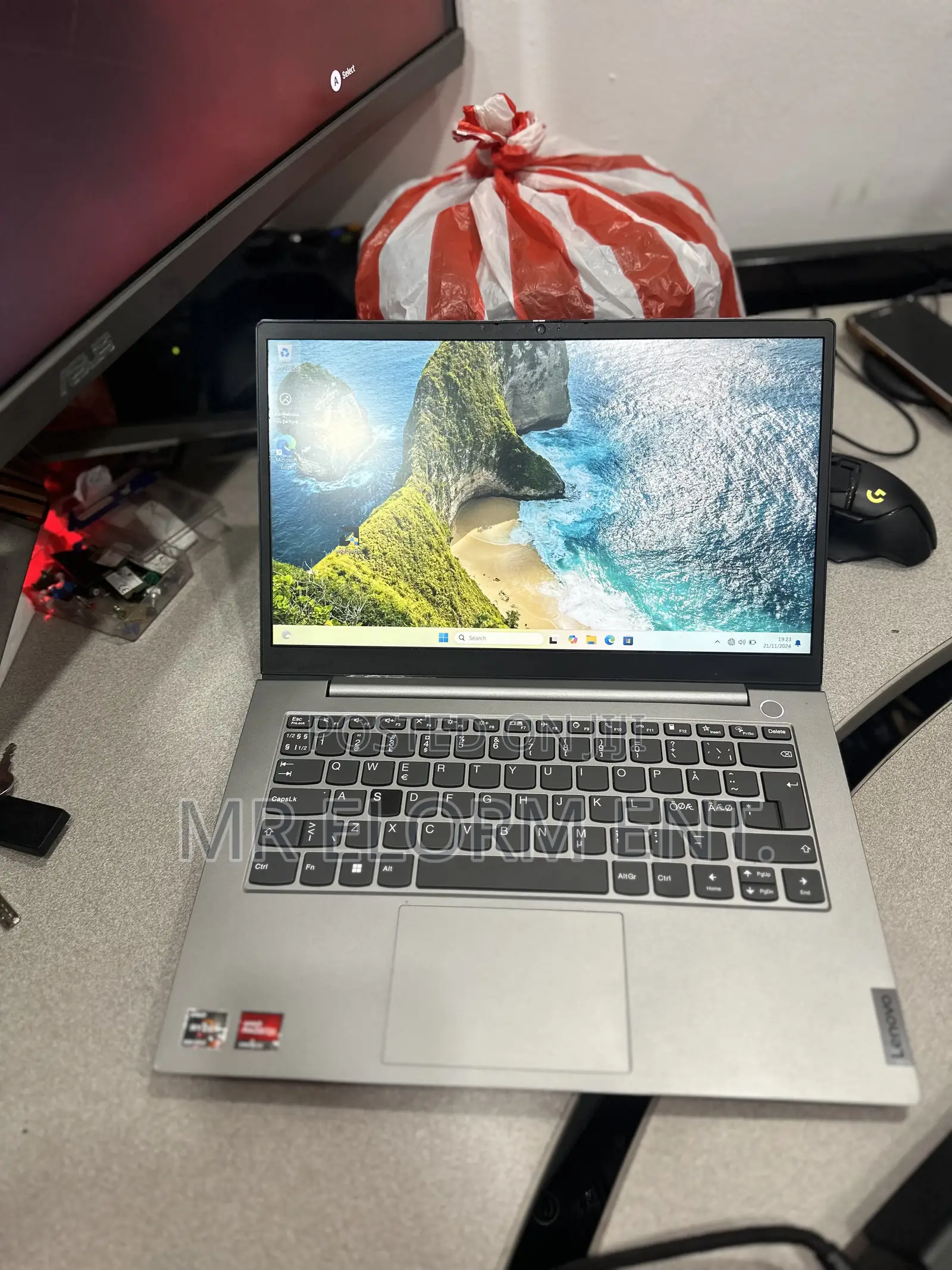 Laptop Lenovo Thinkbook 14 16GB AMD Ryzen 3 SSD 256GB