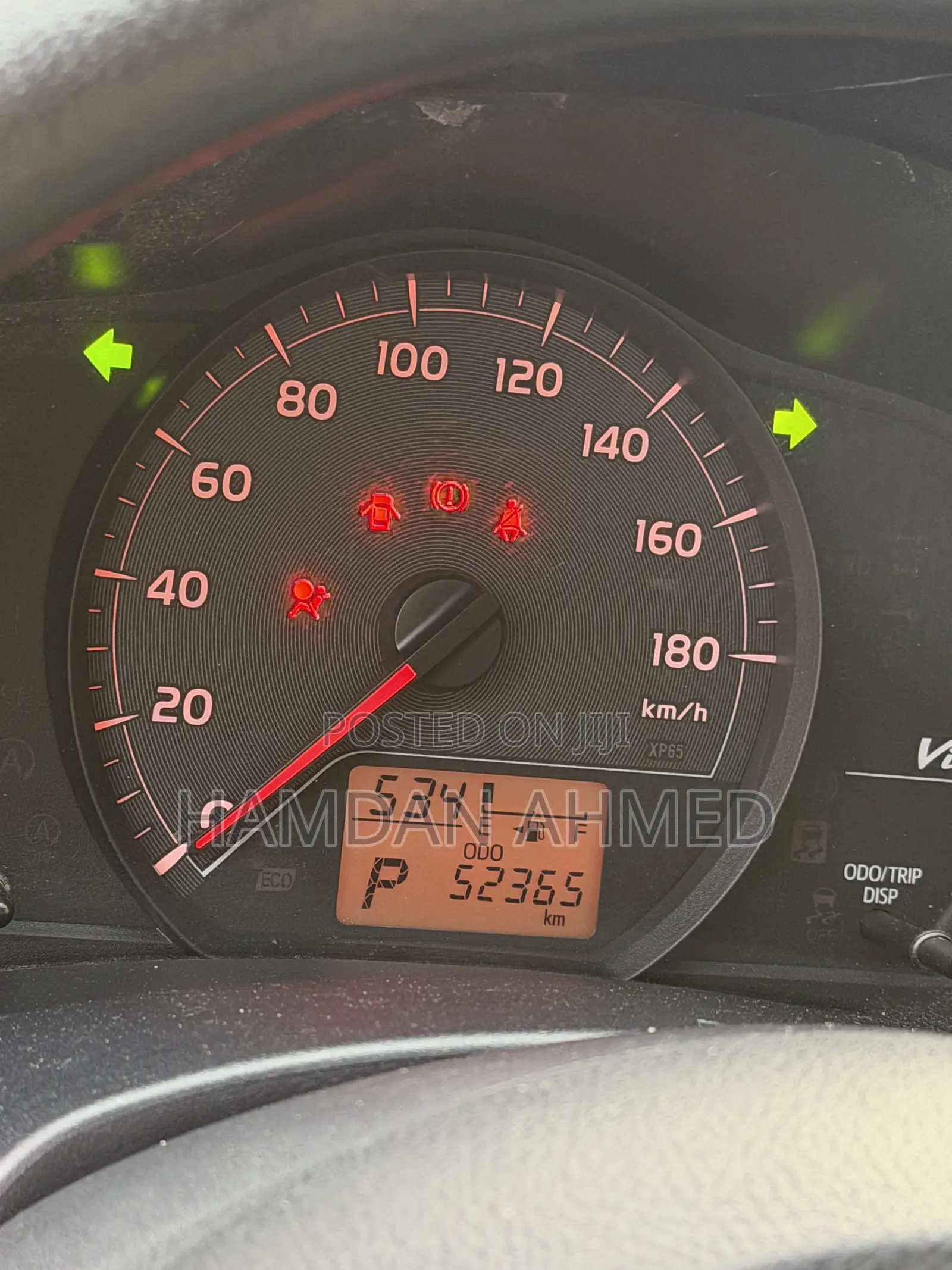 Toyota Vitz 1.3 FWD 5dr 2012 Pink