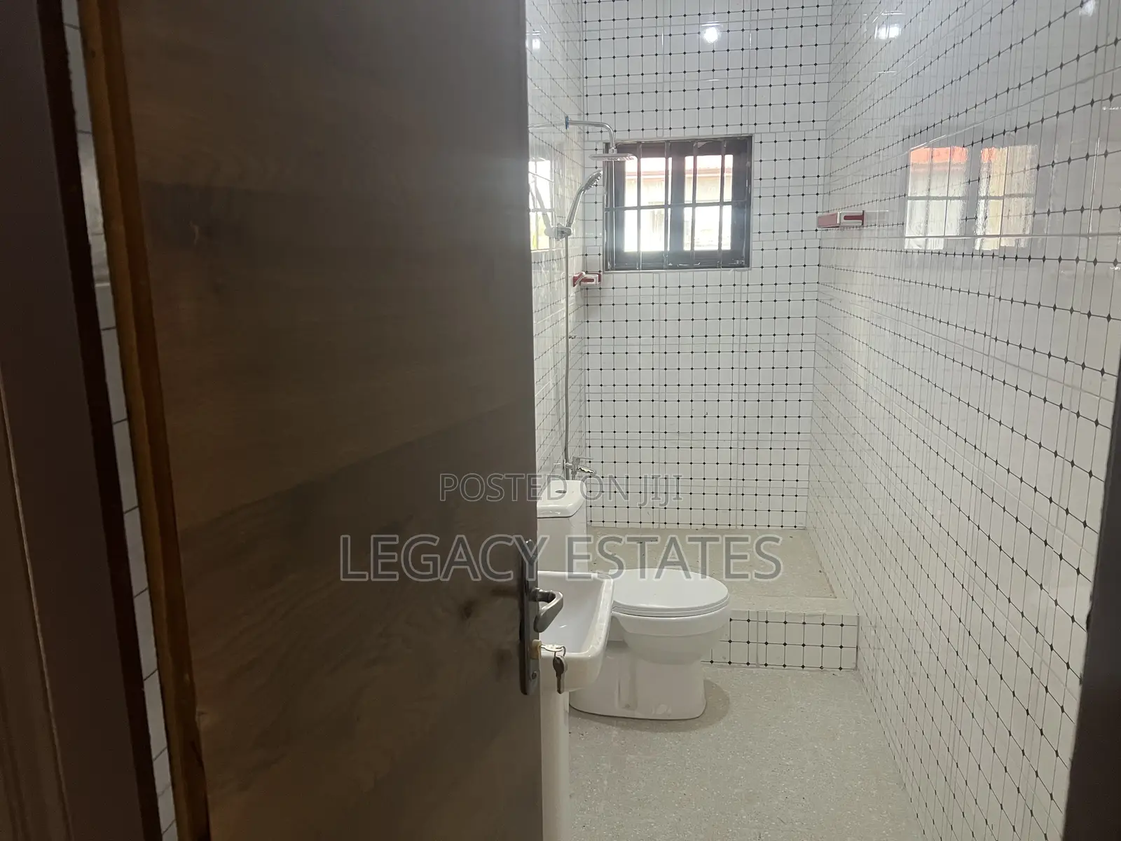 2bdrm Apartment in Tema Metropolitan for rent