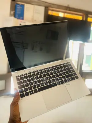 Laptop HP EliteBook 1040 G8 32GB Intel Core i7 SSD 512GB