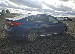 Hyundai Sonata Sport 2.0T Sedan FWD (2.0L 4cyl 6A) 2017 Blue
