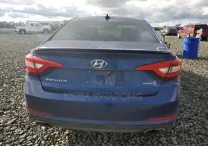 Hyundai Sonata Sport 2.0T Sedan FWD (2.0L 4cyl 6A) 2017 Blue