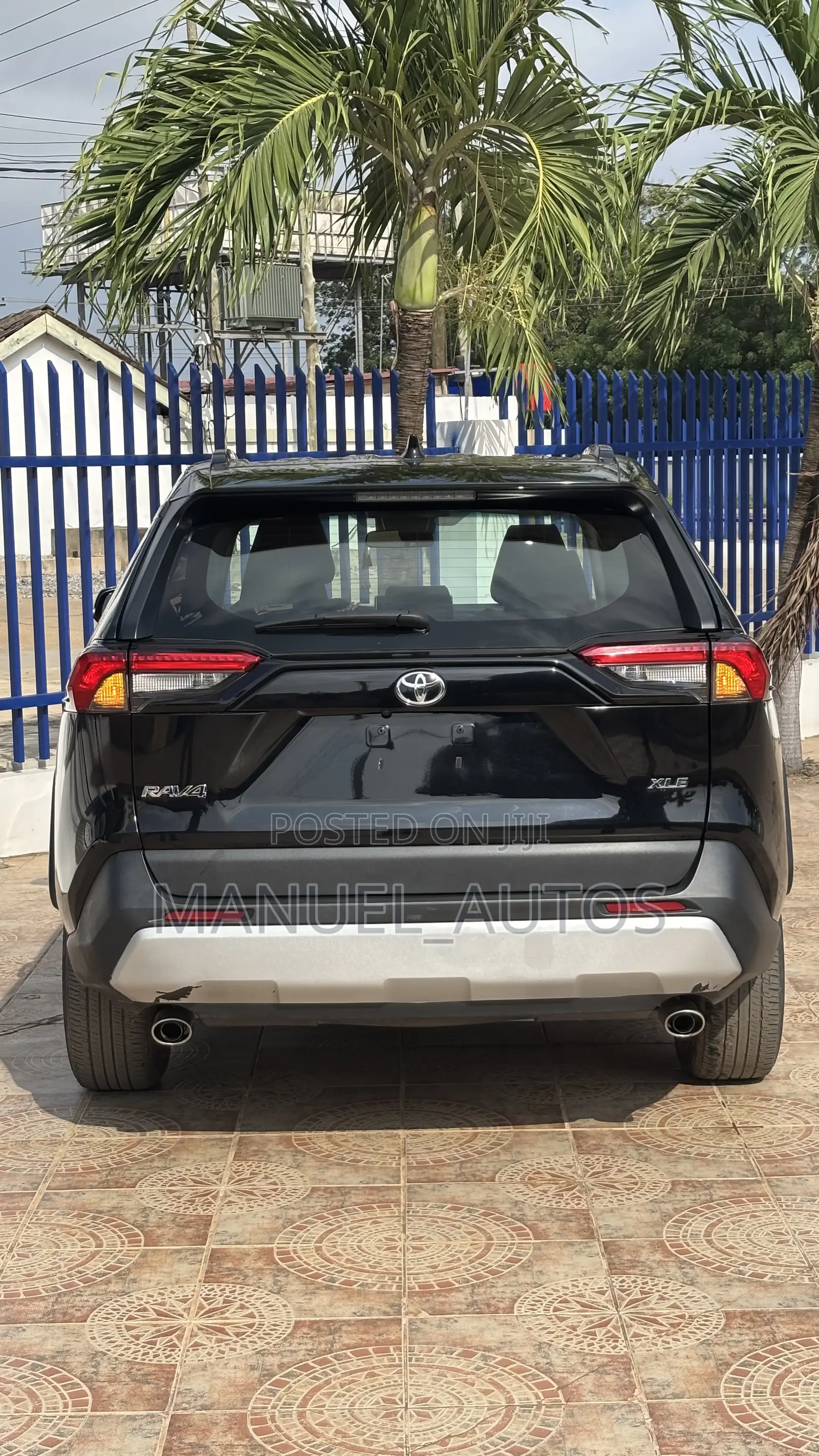Toyota RAV4 XLE AWD 2024 Black