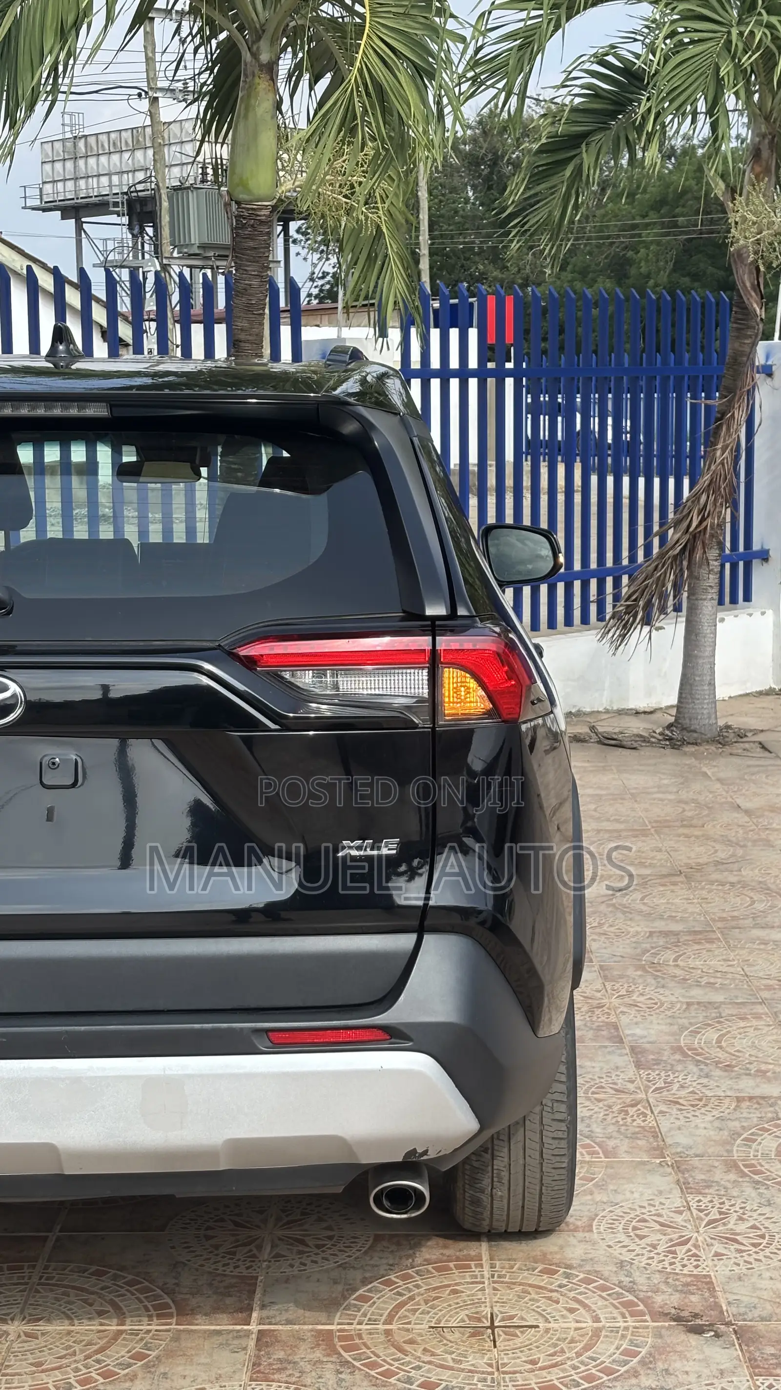 Toyota RAV4 XLE AWD 2024 Black