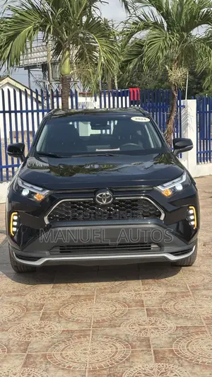 Toyota RAV4 XLE AWD 2024 Black