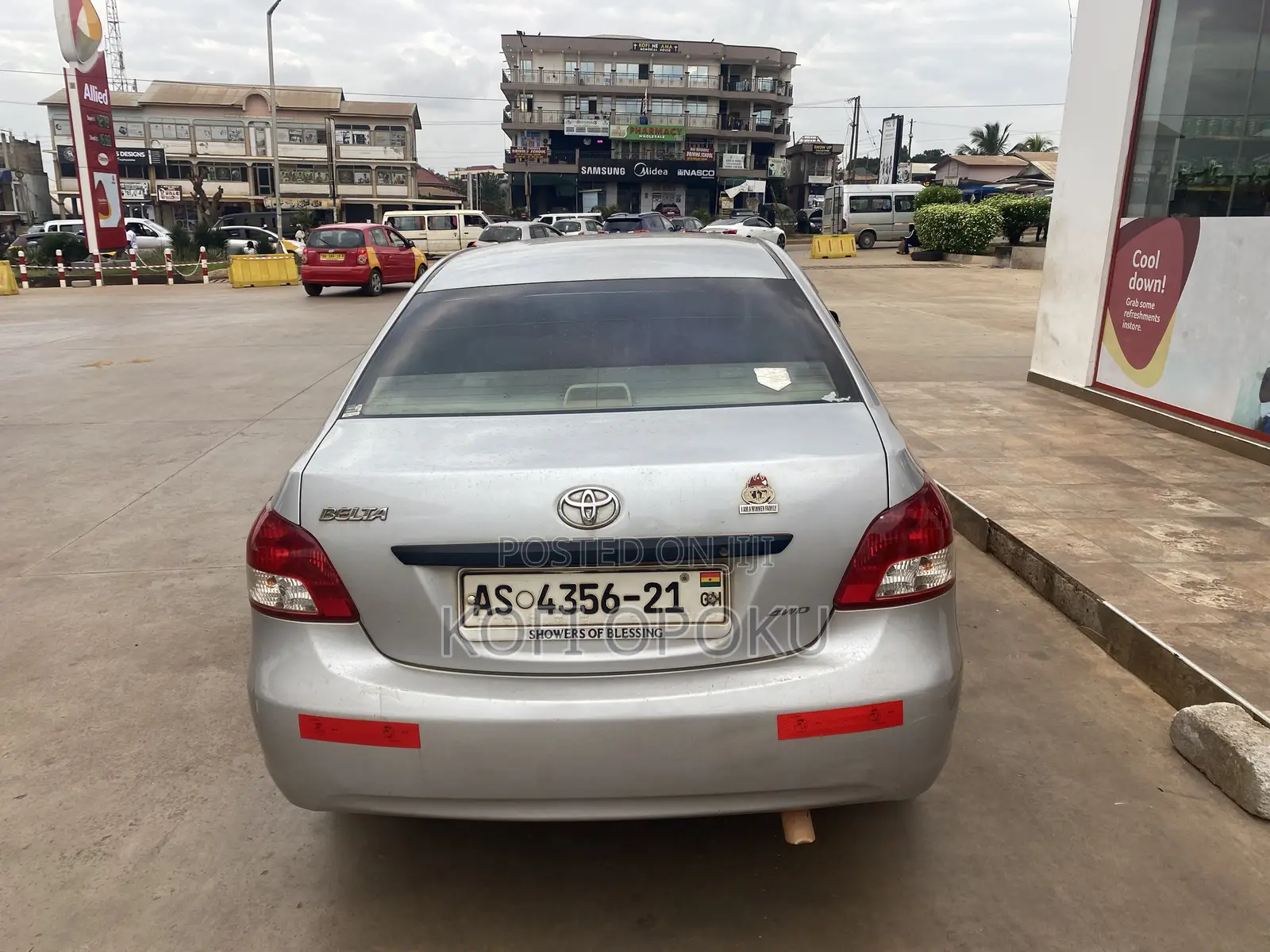 Toyota Belta 2012 Silver