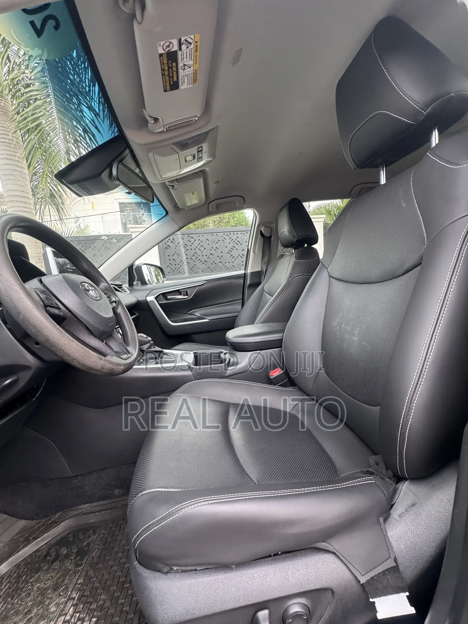 Toyota RAV4 XLE Premium AWD 2024 Black