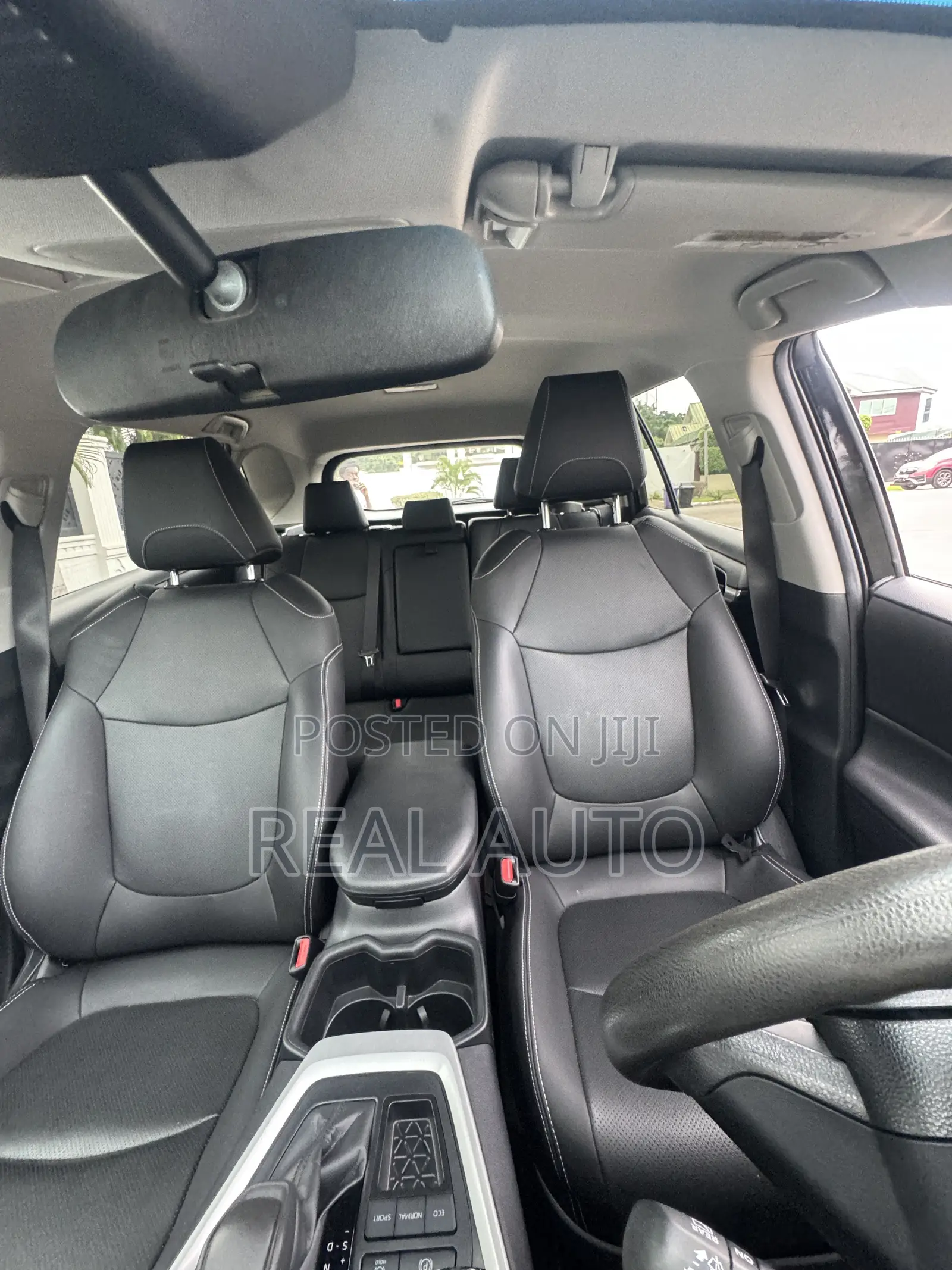 Toyota RAV4 XLE Premium AWD 2024 Black
