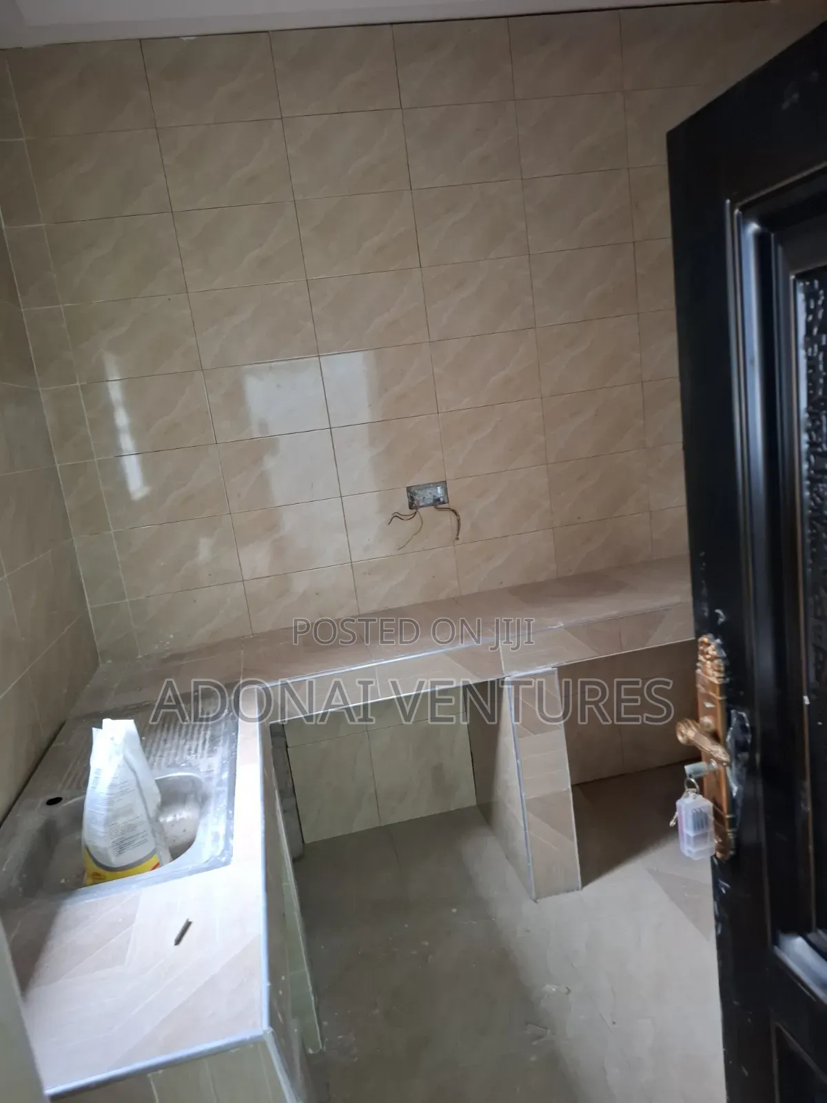 2bdrm Apartment in Daban, Kumasi Metropolitan for rent