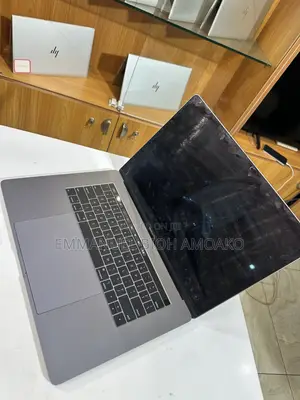 Laptop Apple MacBook Pro 2019 16GB Intel Core i9 SSD 512GB