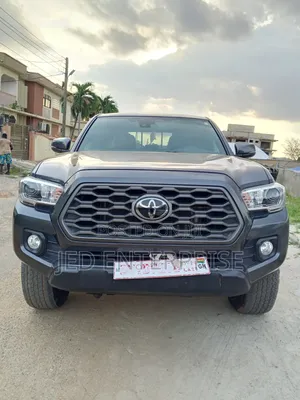 Toyota Tacoma 2023 Gray