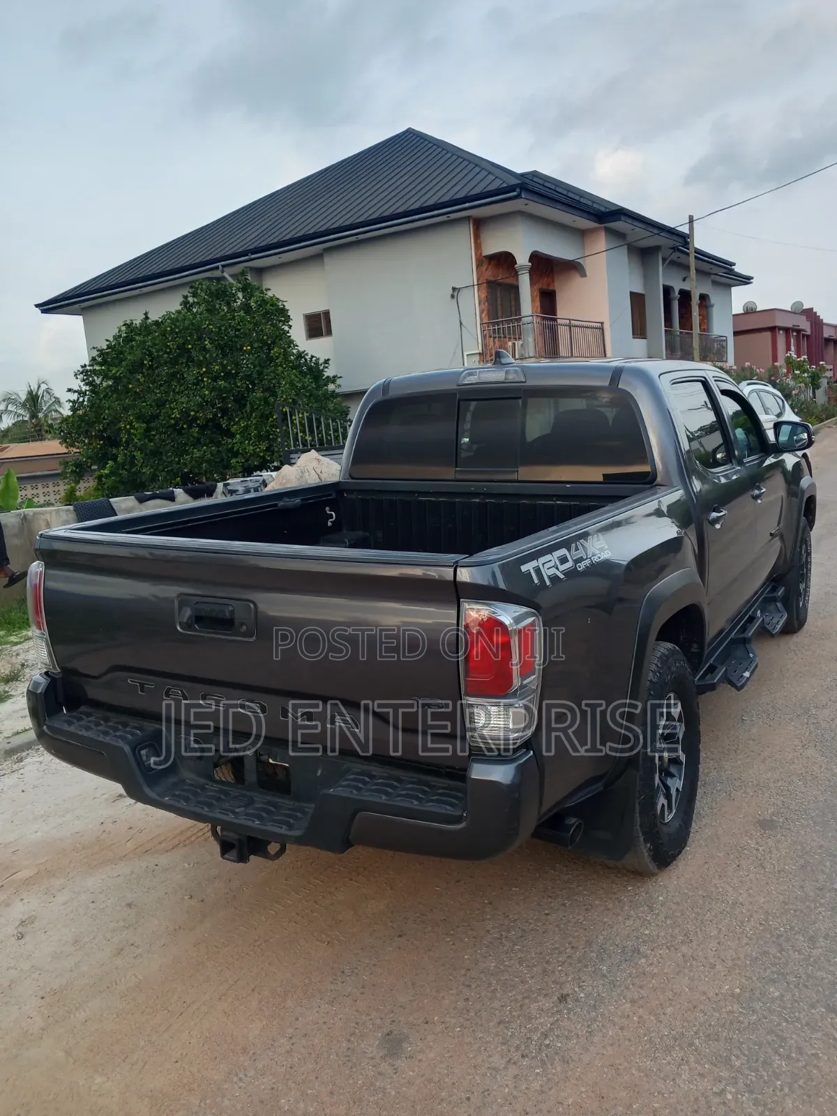 Toyota Tacoma 2023 Gray