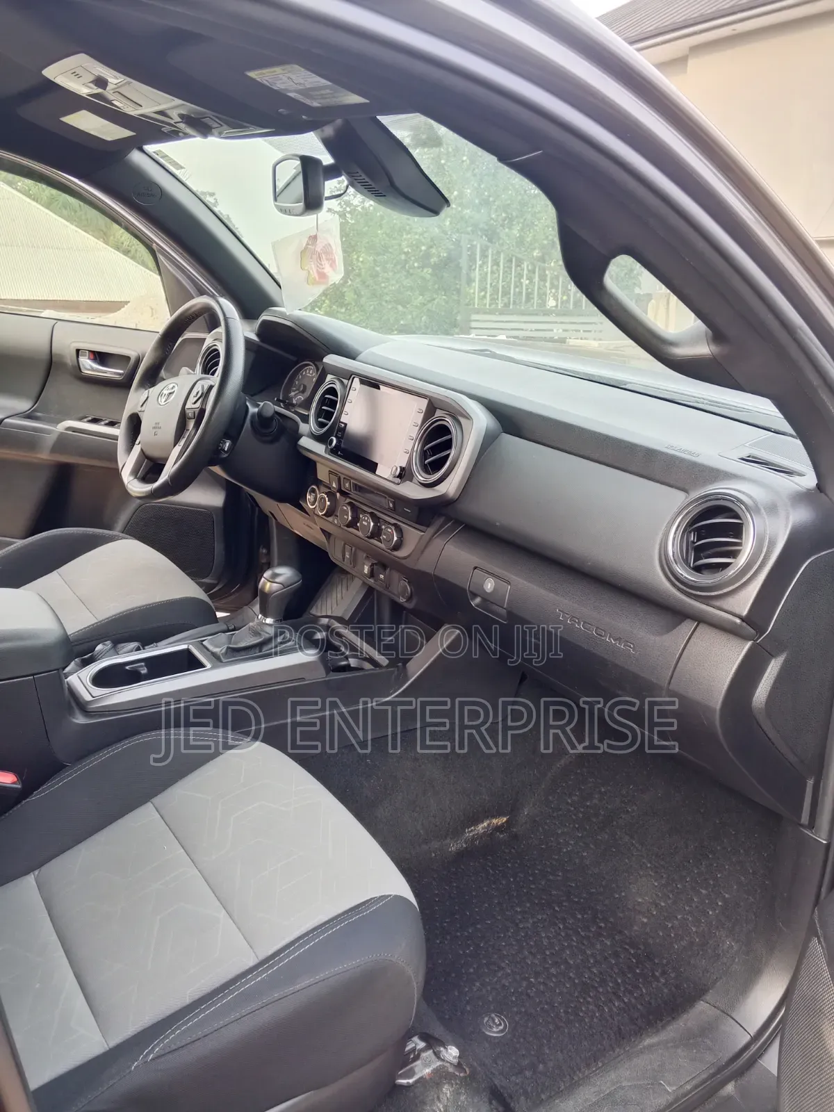 Toyota Tacoma 2023 Gray