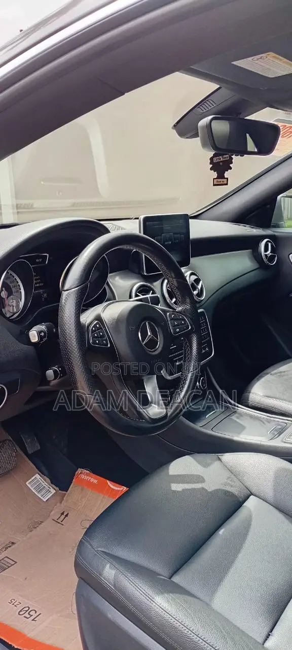 Mercedes-Benz CLA-Class CLA 250 4MATIC Sedan 2016 Silver