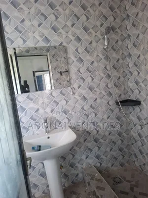 3bdrm Apartment in Santasi Kwadaso, Kumasi Metropolitan for rent
